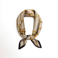 プリーツ加工ベルト柄スカーフ 2021AW売れ筋トレンド新作 薄手細幅チェーン