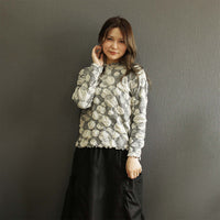 長袖 ドット柄 凹凸感のあるジャガード トップス レディース