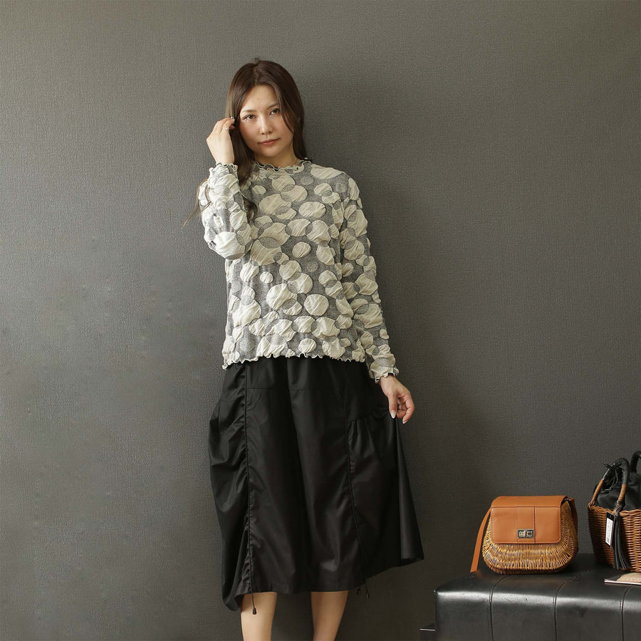 長袖  ドット柄 凹凸感のあるジャガード　トップス レディース